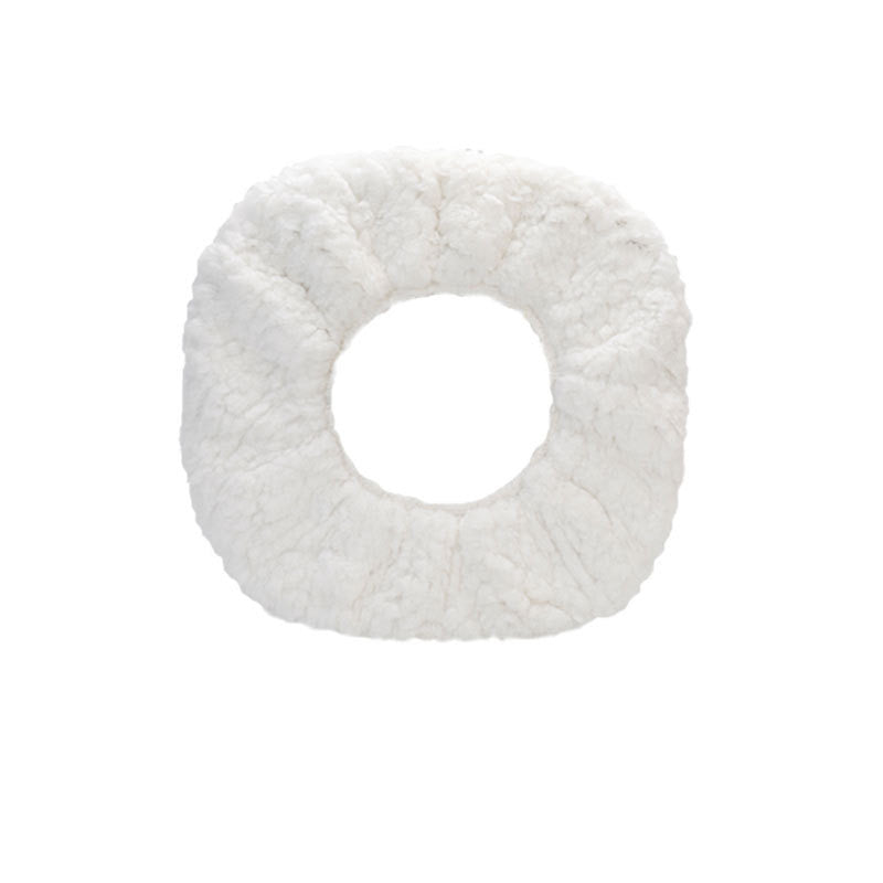 Soft white round cleaning pad for Robot Vacuum Mop, designed for effective floor cleaning and mopping.